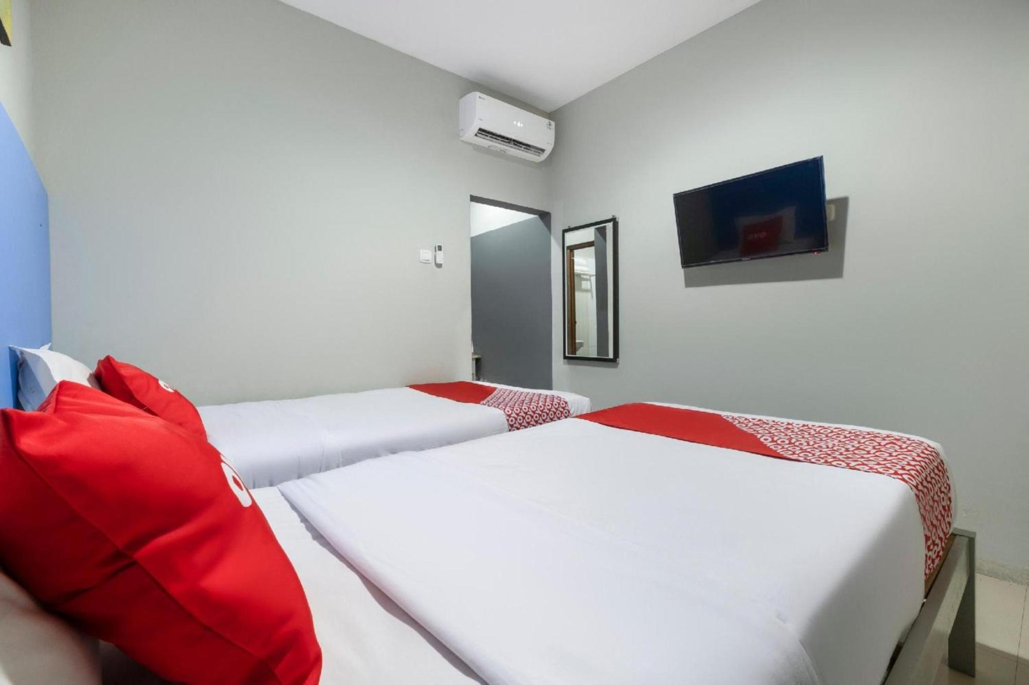 Hotel O Prambanan Near Prambanan Temple ภายนอก รูปภาพ