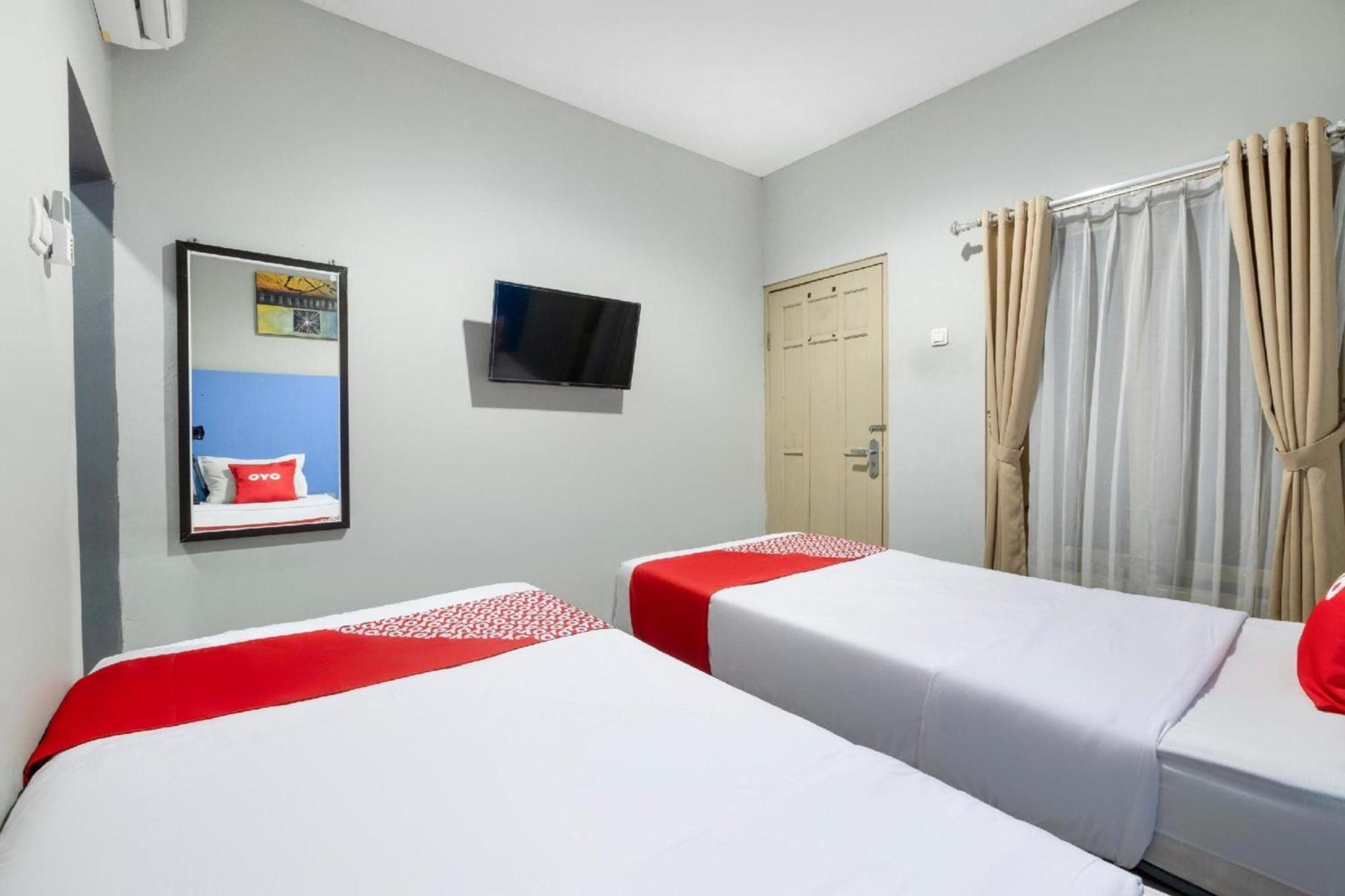 Hotel O Prambanan Near Prambanan Temple ภายนอก รูปภาพ