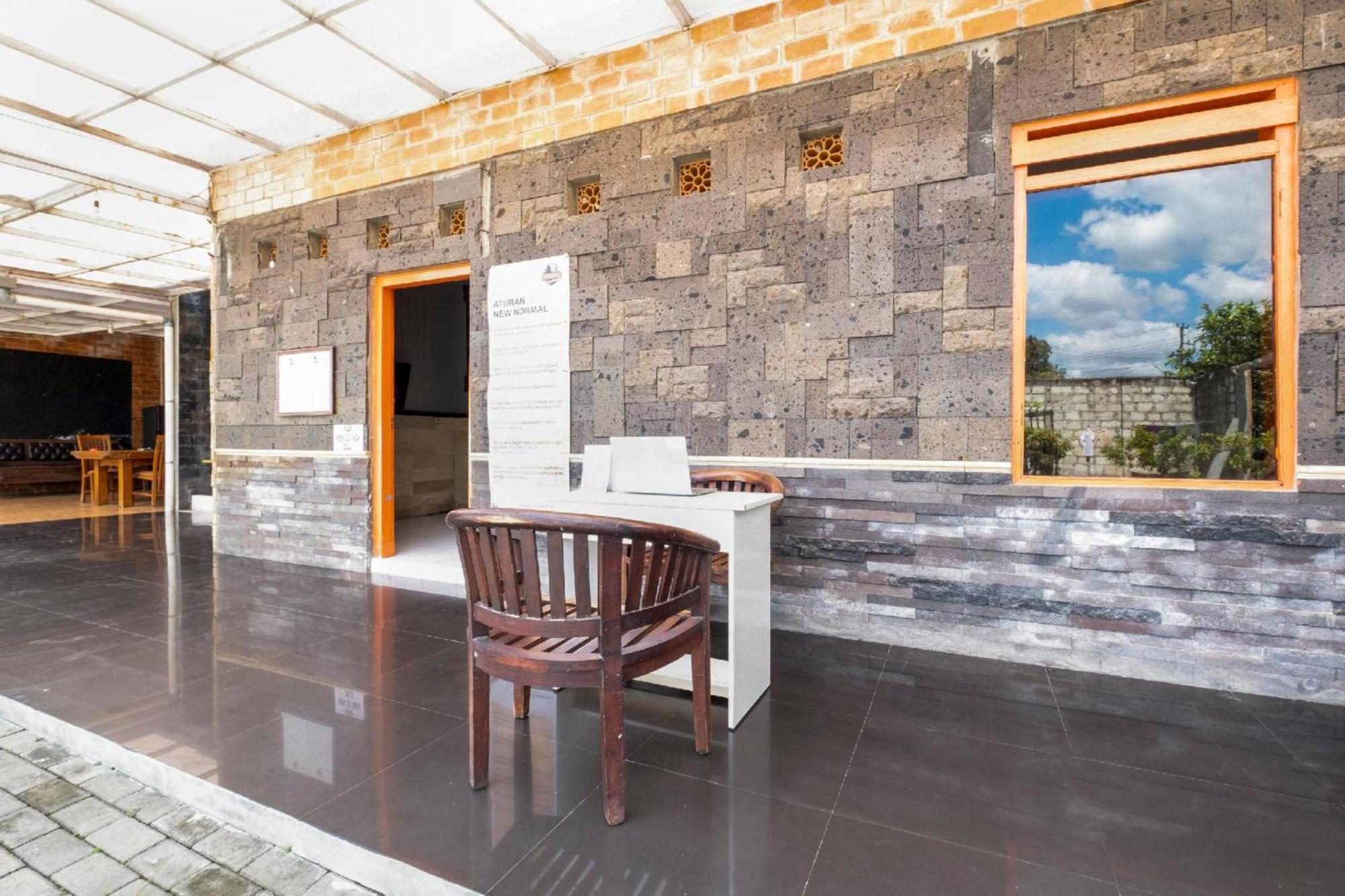 Hotel O Prambanan Near Prambanan Temple ภายนอก รูปภาพ